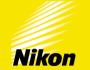 Nikon créé des mains géantes pour promouvoir son dernier N1
